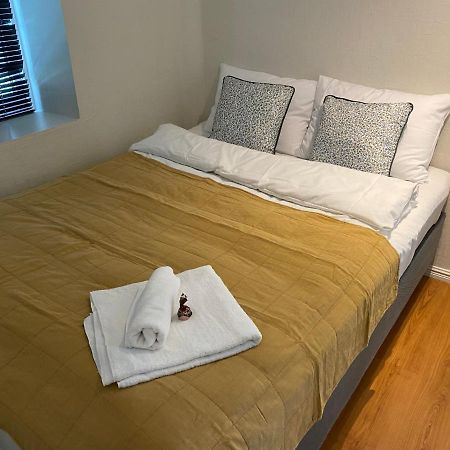 Central Bus Station Apartment, Wifi, Tv 纳尔维克 外观 照片