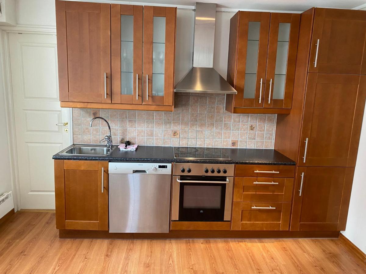Central Bus Station Apartment, Wifi, Tv 纳尔维克 外观 照片
