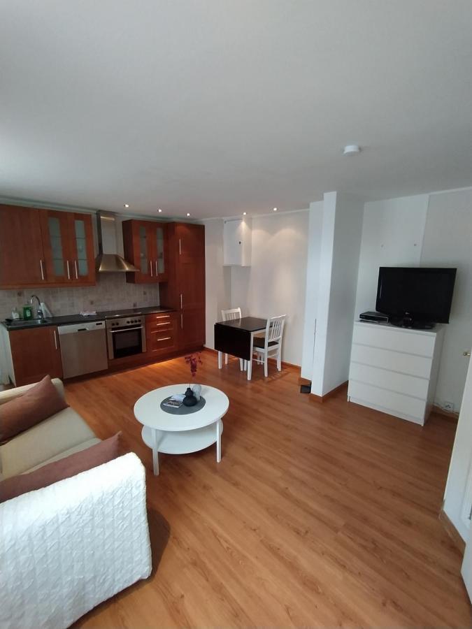 Central Bus Station Apartment, Wifi, Tv 纳尔维克 外观 照片