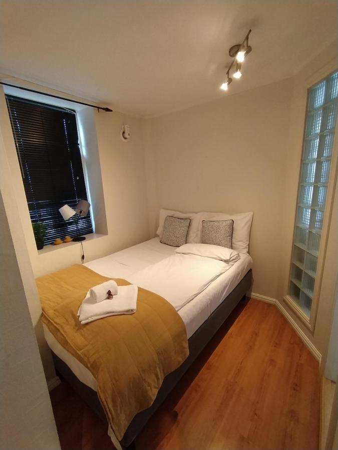 Central Bus Station Apartment, Wifi, Tv 纳尔维克 外观 照片